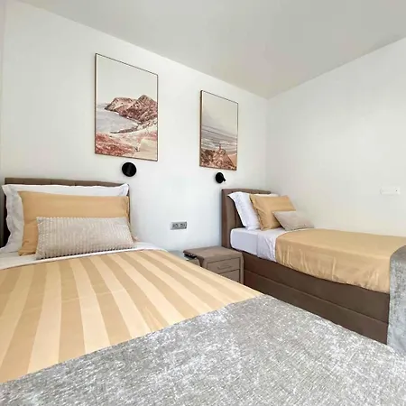 Appartement With A - C In Krk-insel Krk 55029